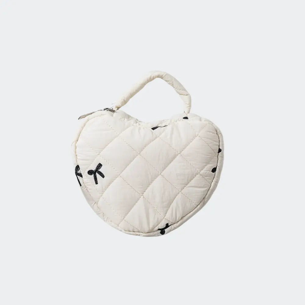 trousse de toilette coeur blanc