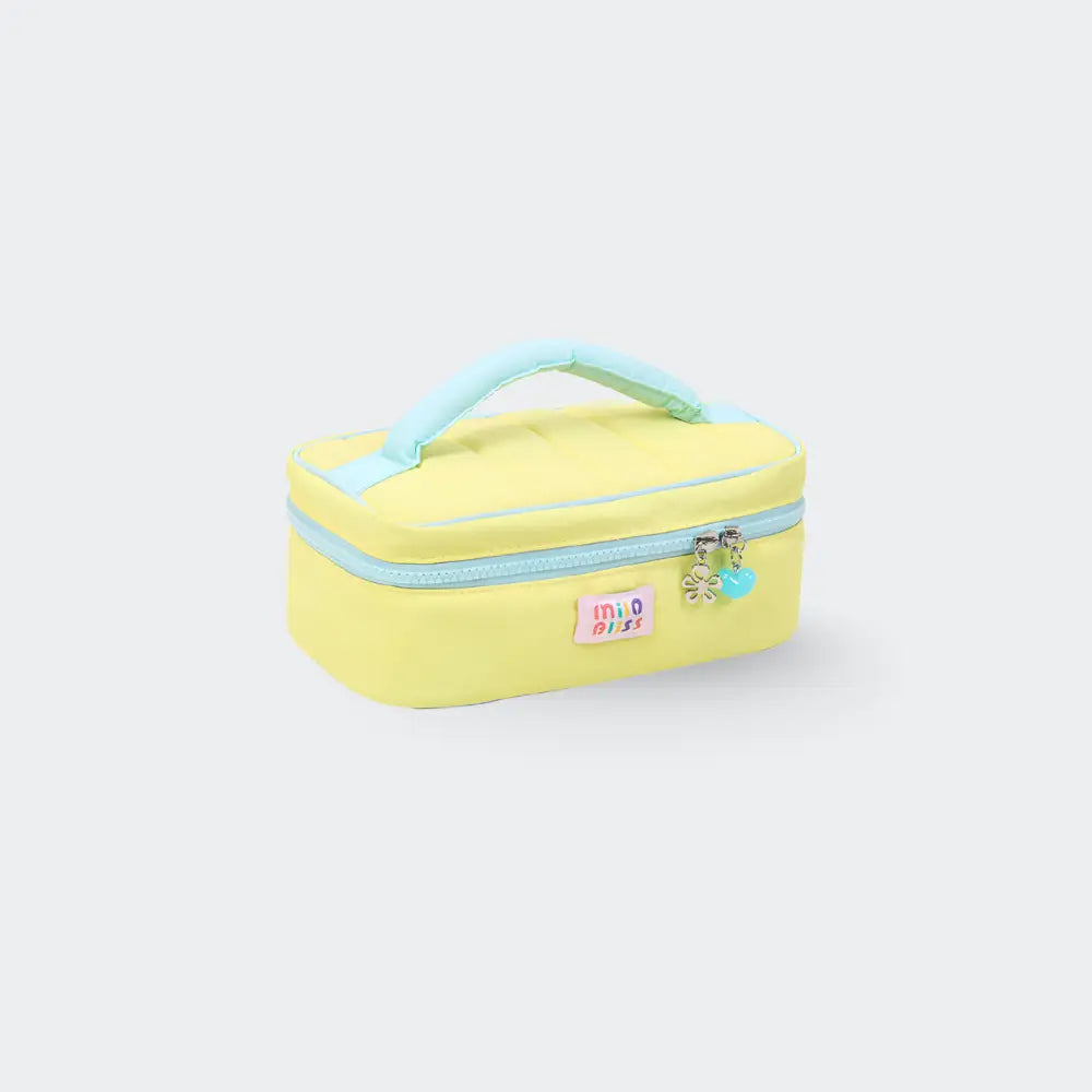 trousse de toilette enfant garcon jaune fond blanc