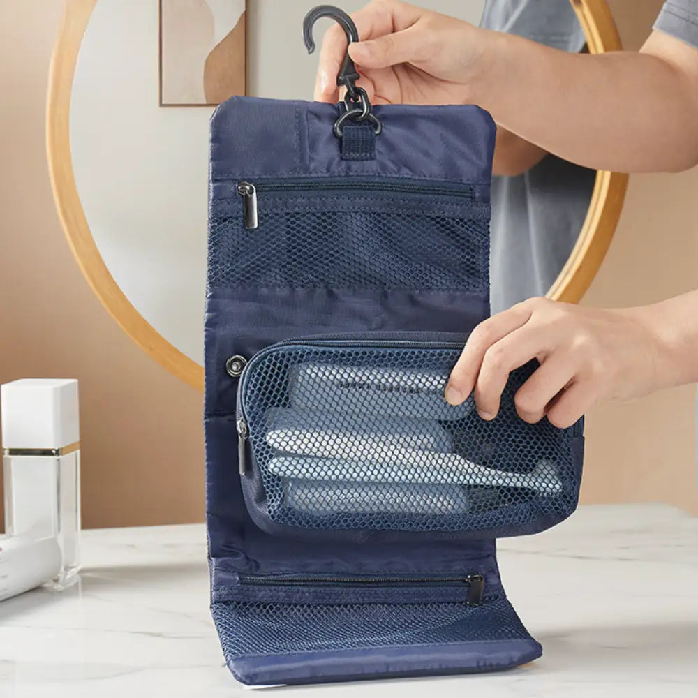 trousse de toilette homme suspendue compartiment