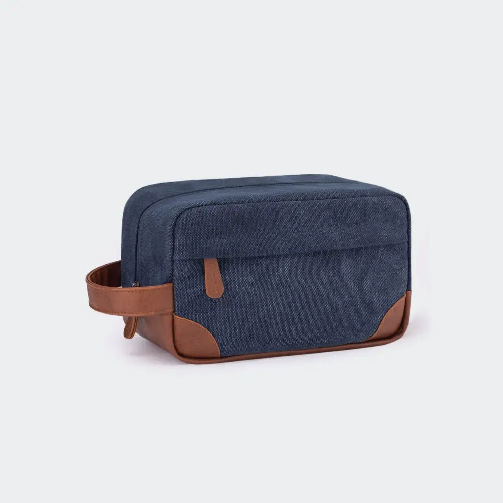 trousse de toilette homme voyage bleu fond blanc