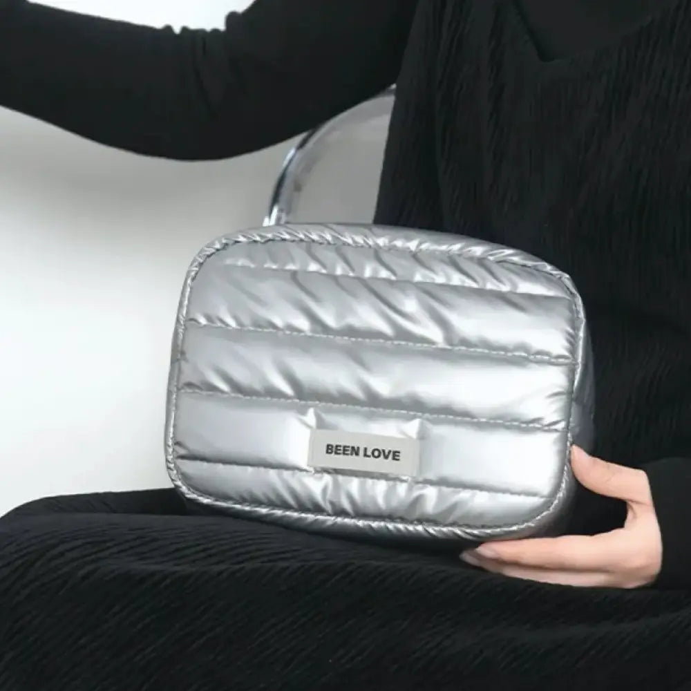 trousse de toilette matelassée gris pour femme